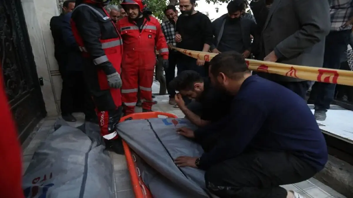 کشته و زخمی شدن ۳ کارگر بر اثر ریزش آوار درمشهد