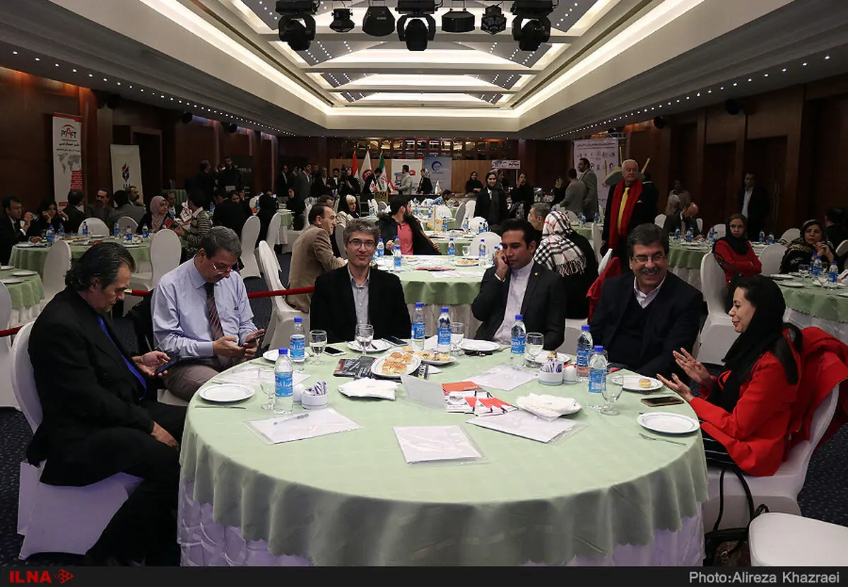 نشست تجاری مدیران کلینیک‌های پوست، مو و زیبایی با کارگزاران تجاری برگزار شد 