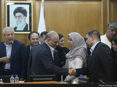 آخرین جلسه ارایه برنامه کاندیداهای شهرداری 