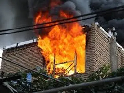 آتش سوزی واحد مسکونی در شهرک صادقیه کرمانشاه مهار شد