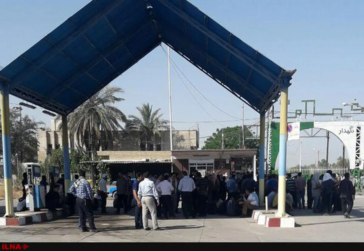 جلوگیری از ورود ۳۰ کارگر «نی شکر هفت تپه» به کارخانه/ اعتصاب ادامه دارد