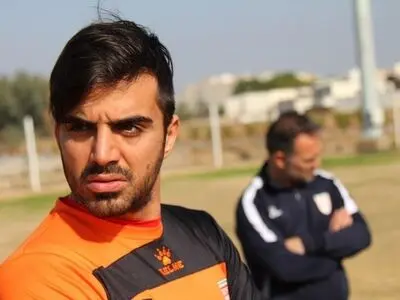 خبر بد برای تراکتوری‌ها؛‌ فعلاً منتظر سینا عشوری نباشید