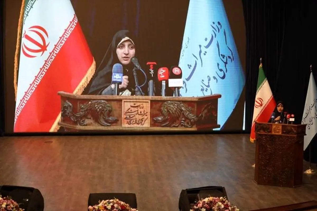بوم‌گردی‌ها حافظان هویت و تمدن ایران‌اند/ کسب‌وکارهای خانواده‌محور بر پایه سرمایه اجتماعی و عاطفی شکل گرفته‌اند