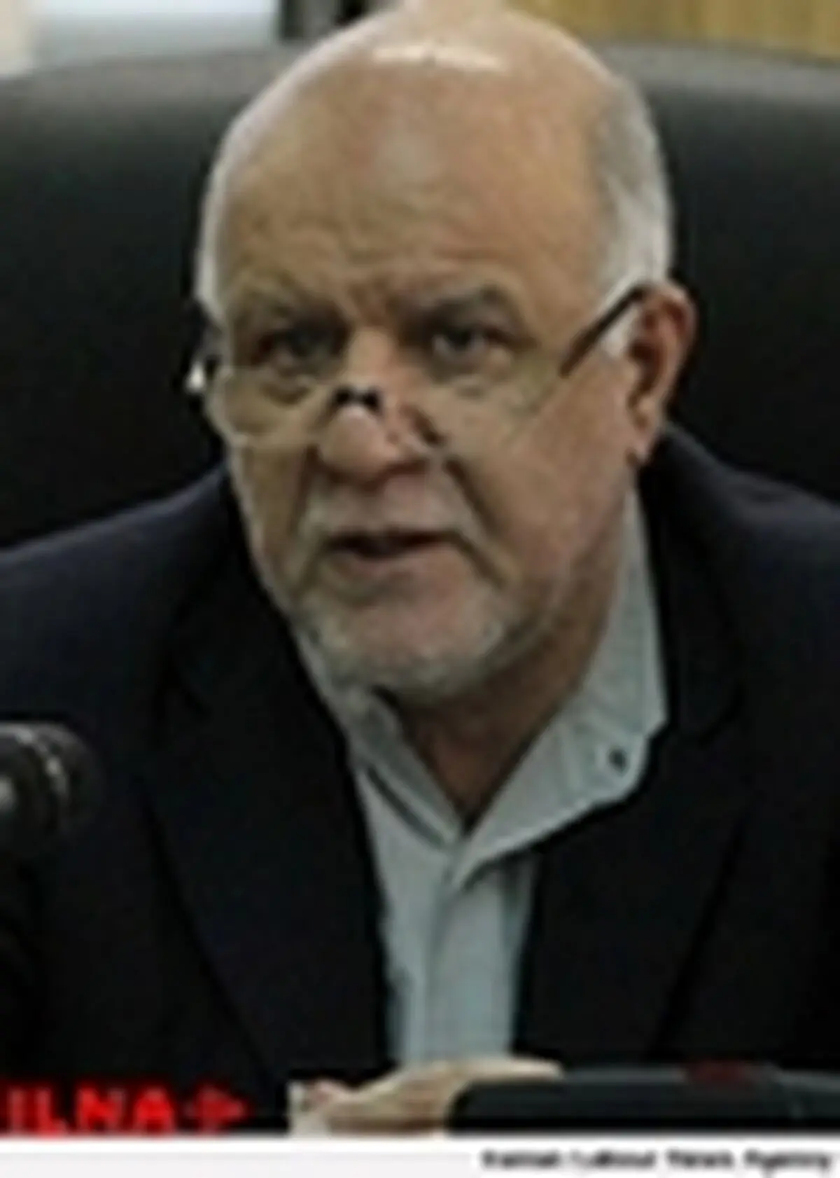 بنزین پتروشیمی‌ها آلودگی دارد / خودرو گازوئیلی سواری شماره‌گذاری شود