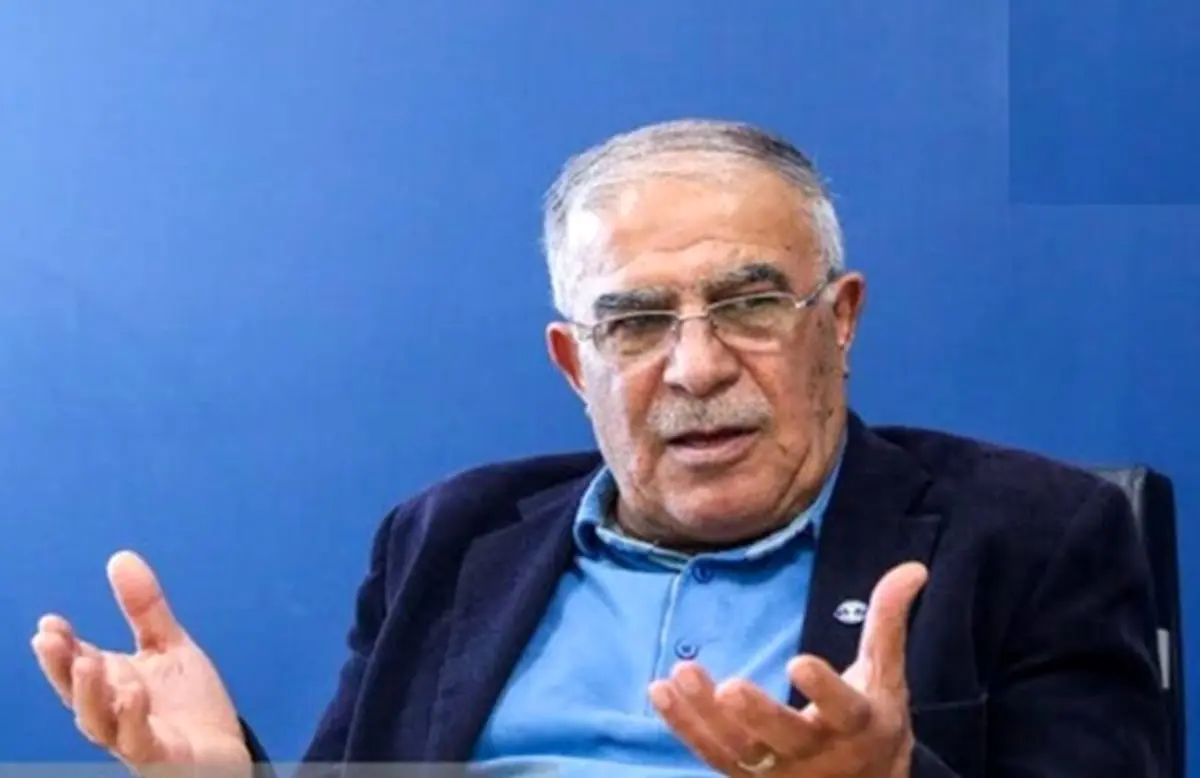 ساپینتو دروغ می‌گوید/ فرهاد مجیدی اگر برگردد دیوانه است!