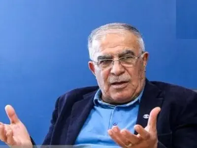 ساپینتو دروغ می‌گوید/ فرهاد مجیدی اگر برگردد دیوانه است!