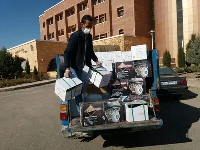 ماسک و تجهیزات مبارزه با ویروس کرونا تحویل بیمارستان ولایت دامغان شد