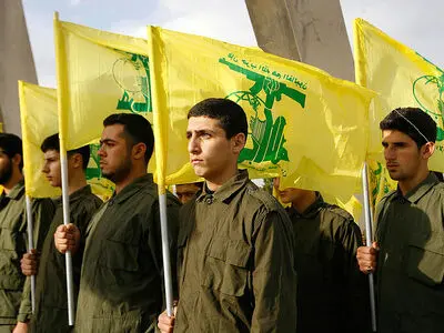 حزب الله یُحذّر من "تصفیة السلاح دون توافق".. والحکومة اللبنانیة تکلف الجیش بخطة لحصر السلاح بید الدولة قبل نهایة العام