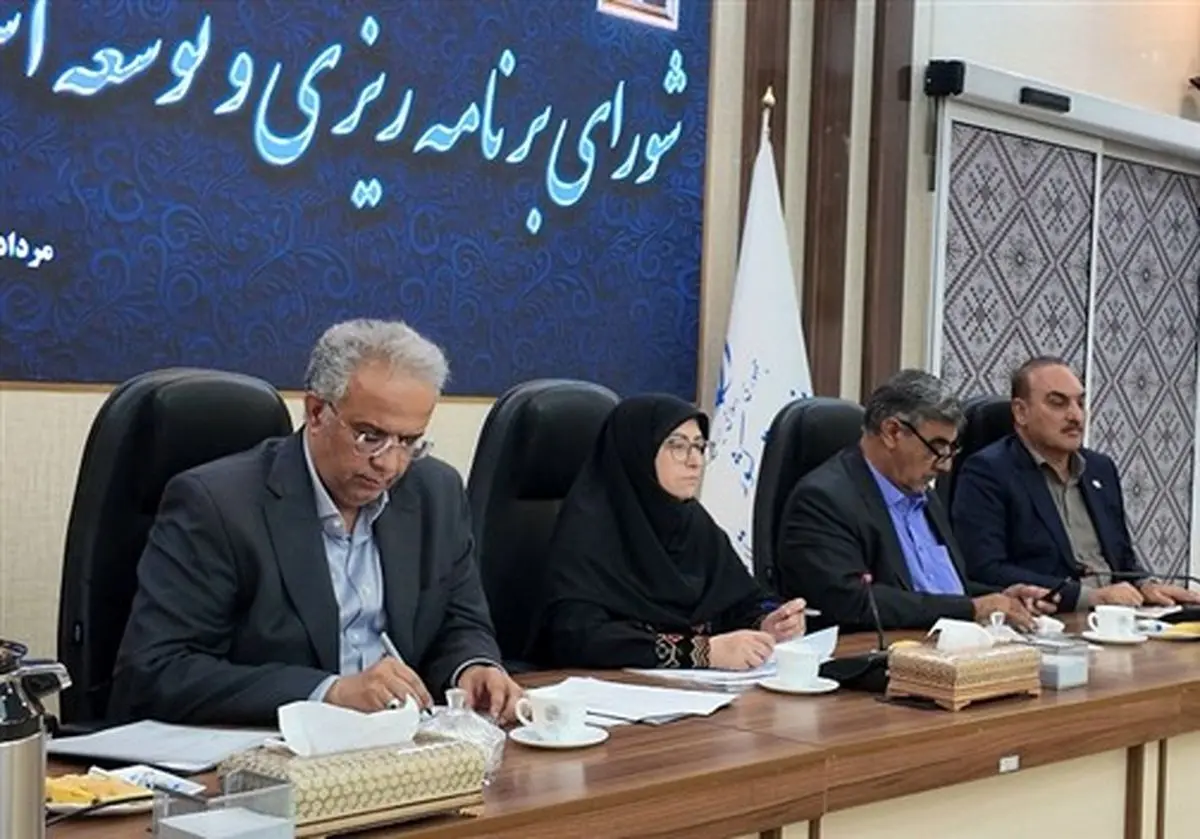 موضوع تالاب هامون را در سطح کلان و ملی پیگیری می‌کنیم