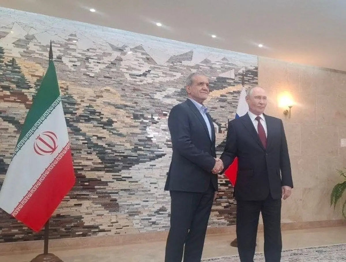 پزشکیان و پوتین با یکدیگر دیدار کردند