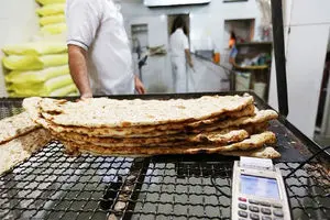 نرخ ناعادلانه نان در بندرعباس/ نانوایان: ادامه فعالیت با ضرر روزانه ممکن نیست 