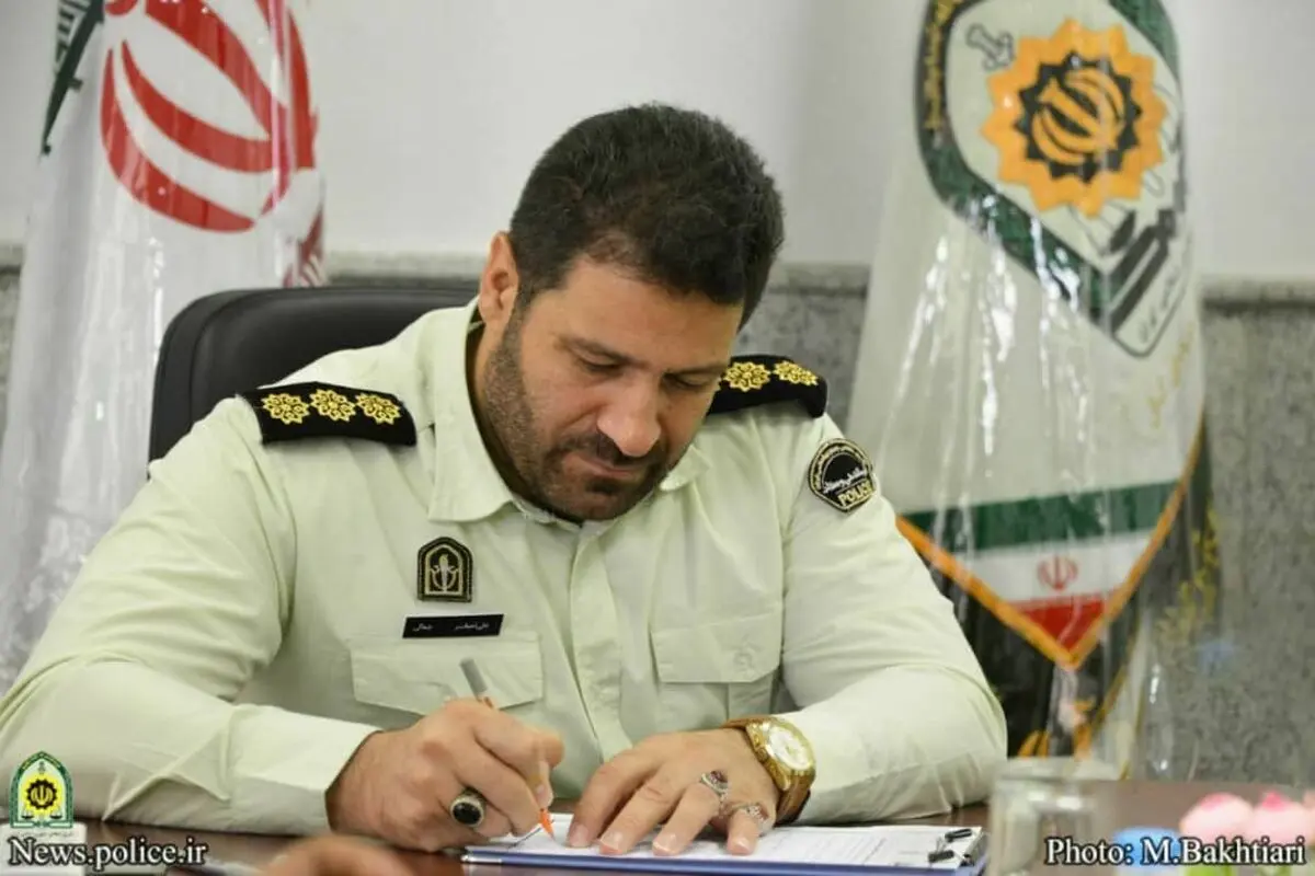 رئیس پلیس کیش روز خبرنگار را تبریک گفت