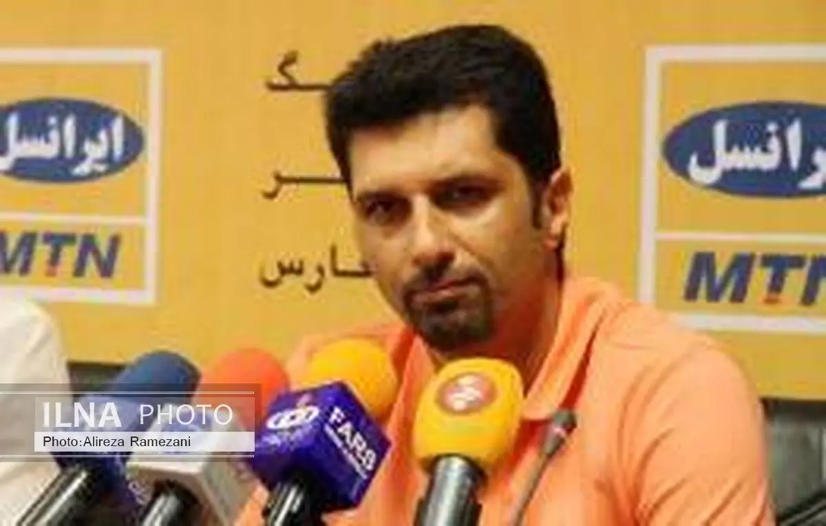 حسینی: به بازیکنانم تبریک می گویم/ موقعیتی به حریف ندادیم