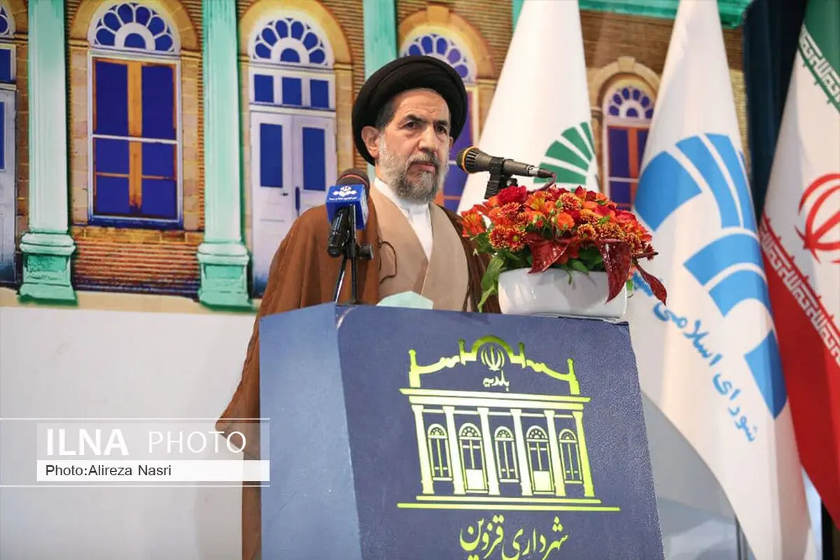کشور و شهرهای ما گران اداره می‌شوند/تبدیل قزوین به بلده طیبه 