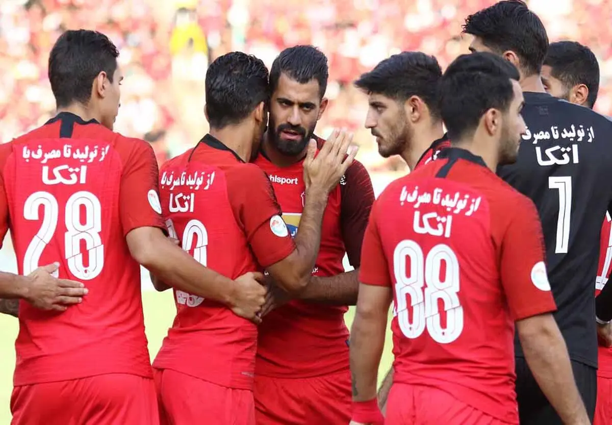 استقبال عجیب از پرسپولیسی‌ها در بوشهر (ویدیو)