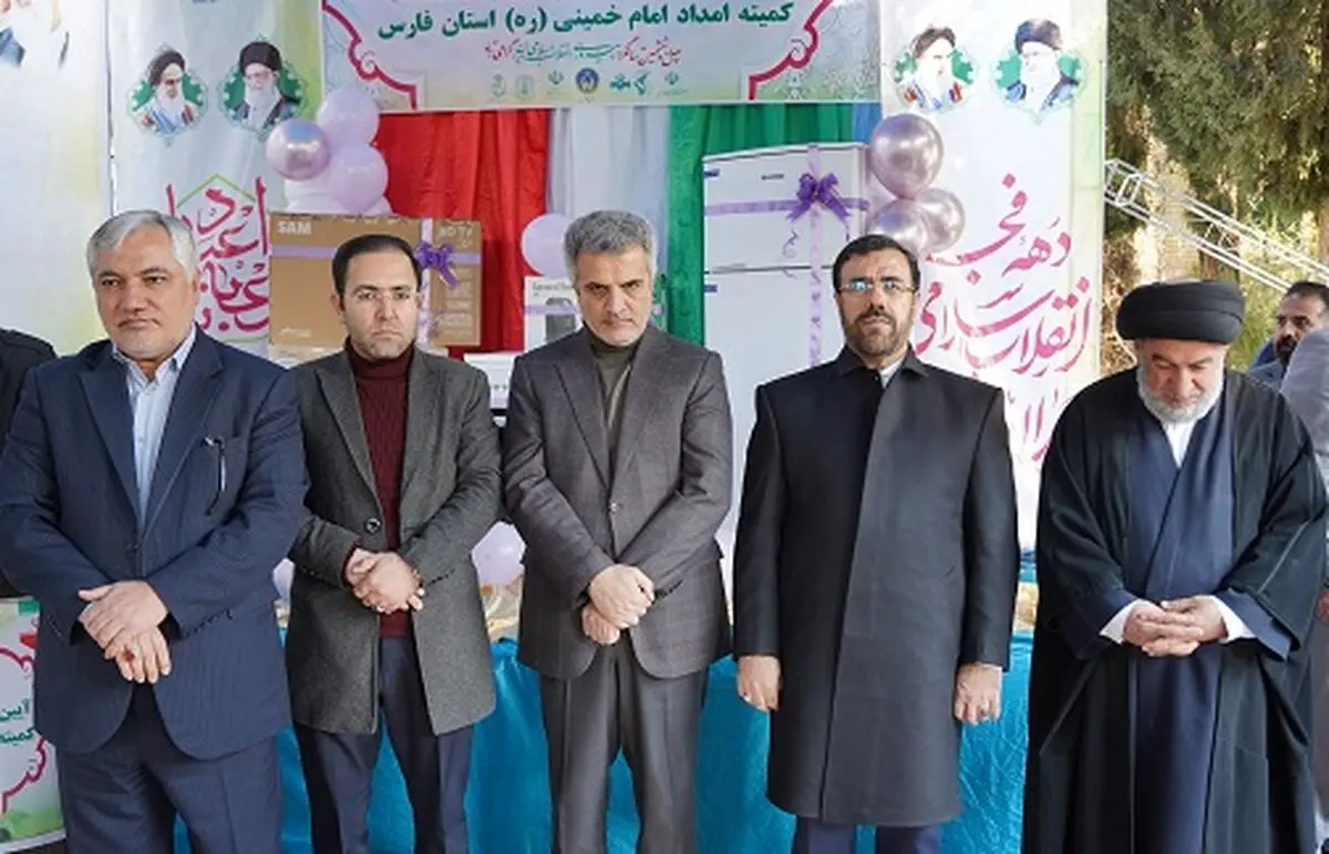 ‌۲۱۰۰ سری جهیزیه به نوعروسان جوان فارس اهدا شد

