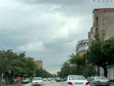 آمادگی کامل نیروهای بحران شهرستان سلماس در پی بارش باران آبگرفتگی معابر