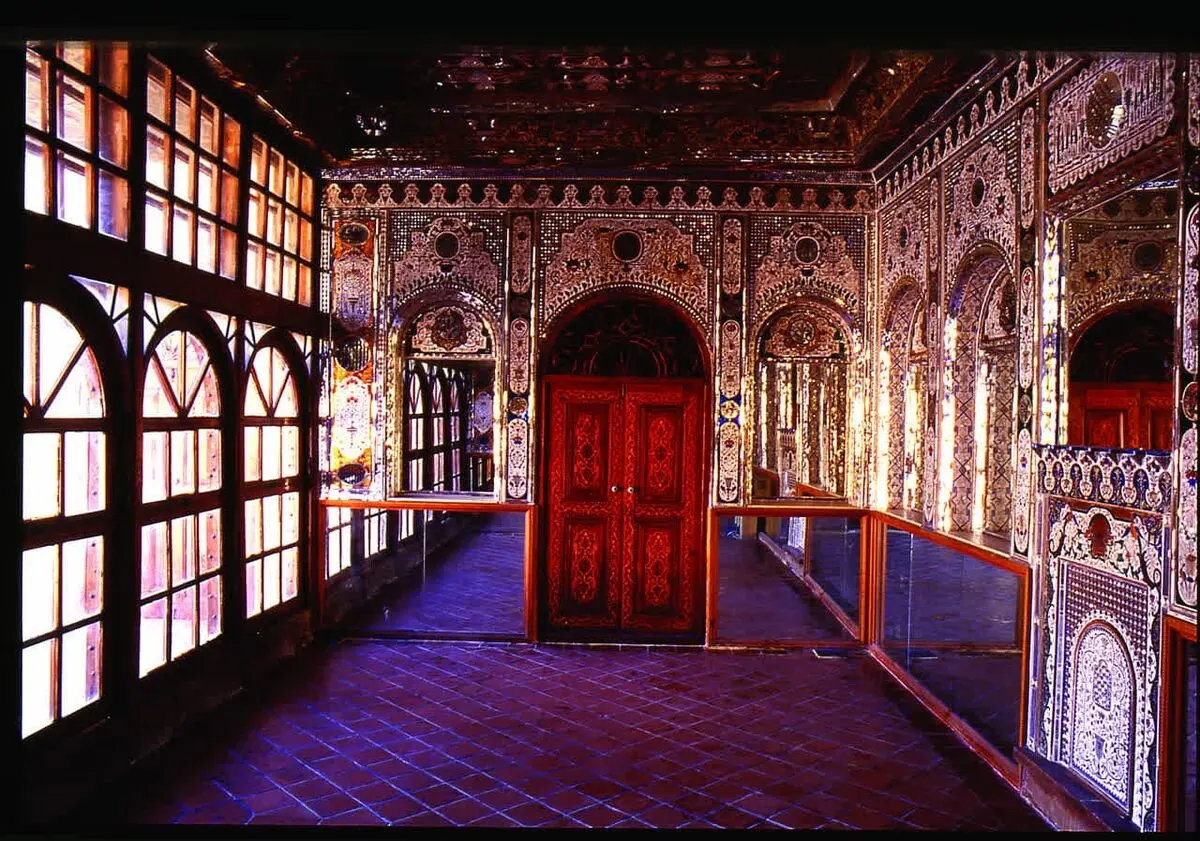 نخستین سمپوزیم بین المللی شیراز درزمان قاجار 