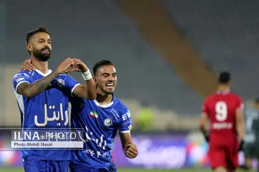 مدافع جنجالی استقلال به زودی جدا می‌شود