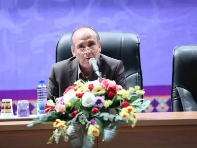   اخبار دروغ انگیزه  را از مسئولان می گیرد