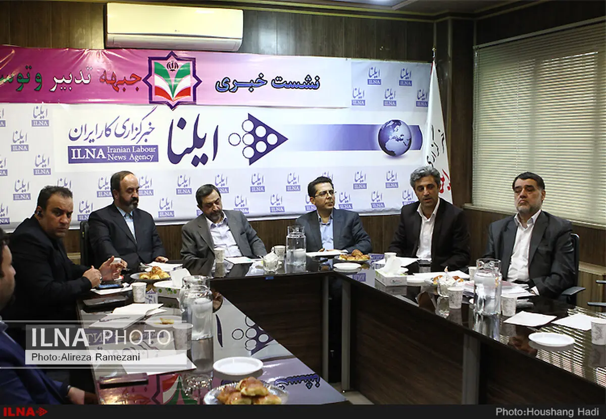 سوء مدیریت نفتی، قطر را به 400 میلیارد دلار درآمد نفتی رساند و 800 میلیارد دلار نفتی ایران را بر باد داد