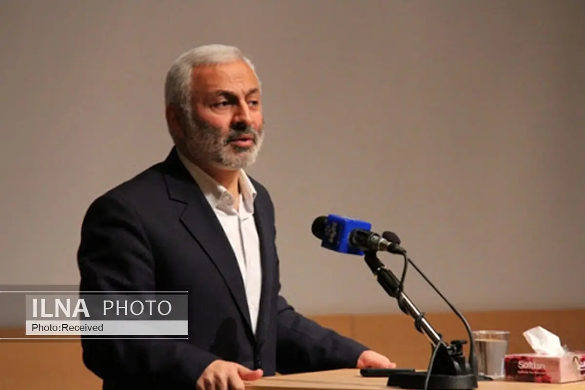 سقف مطالبات از مجلس یازدهم را بالا نبریم/ آئین نامه‌های من‌درآوردی و تصمیمات غلط مردم را آزار می‌دهد/ به تناقض‌ها در کشور پایان دهیم