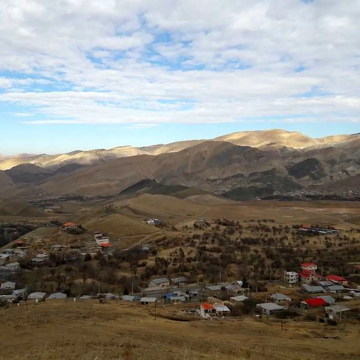 اهالی این روستای ساسانی همگی پزشک هستند!