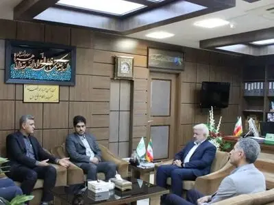 بر نحوه اجرا و پیشبرد طرح نهضت ملی مسکن نظارت می شود