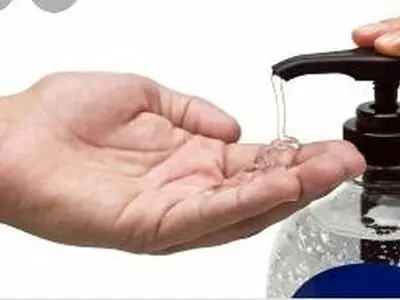 کشف قرص‌های کمیاب بیماران کرونایی و ژل‌های ضد عفونی احتکاری
