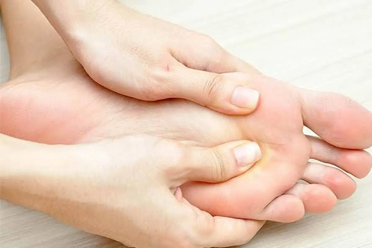 برای سلامت بدن خود این نقاط را روی پا خود فشار دهید + عکس