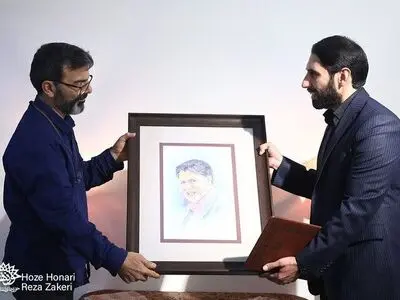 نمایشگاه نقاشی «آبی آسمانی» افتتاح شد