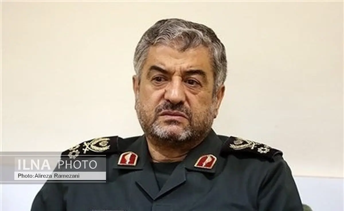 توضیح فرمانده سپاه در مورد دستگیری مدیر عامل سابق بانک ملت