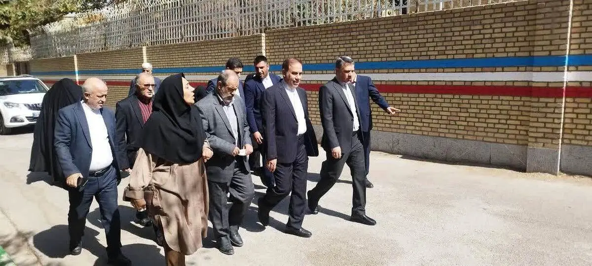 معاون اجتماعی و پیشگیری از جرم قوه قضاییه از شیرخوارگاه علی اصغر و خانه چتر بازدید کرد