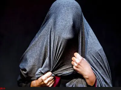 همسر آتش‌نشان شهید روی صحنه/شبِ ضدجنگ عراقی‌ها در تالار هنر