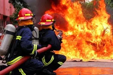 تعداد فوتی‌های حادثه پالایشگاه آبادان به سه نفر رسید/ هویت فوتی ها