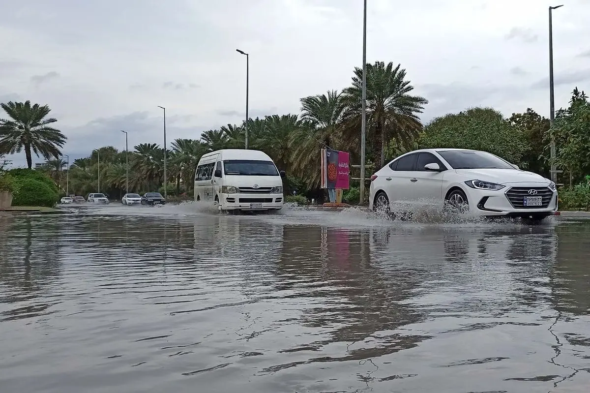 هشدار قرمز بارش شدید باران در کیش/ تردد دریایی کیش ممنوع شد