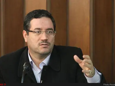 تدوین بسته قیمت گذاری خودرو/تعیین سقف قیمت برای مرغ/ تلاش برای کاهش قیمت لاستیک سواری