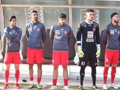 گلر پرسپولیس فراموشی موقت گرفت