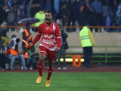 ویدئو: گل به خودی عجیب سوشا مکانی با لباس پرسپولیس برابر فولاد