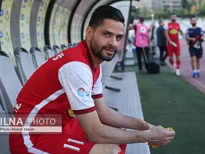 کمال کامیابی نیا عزادار شد