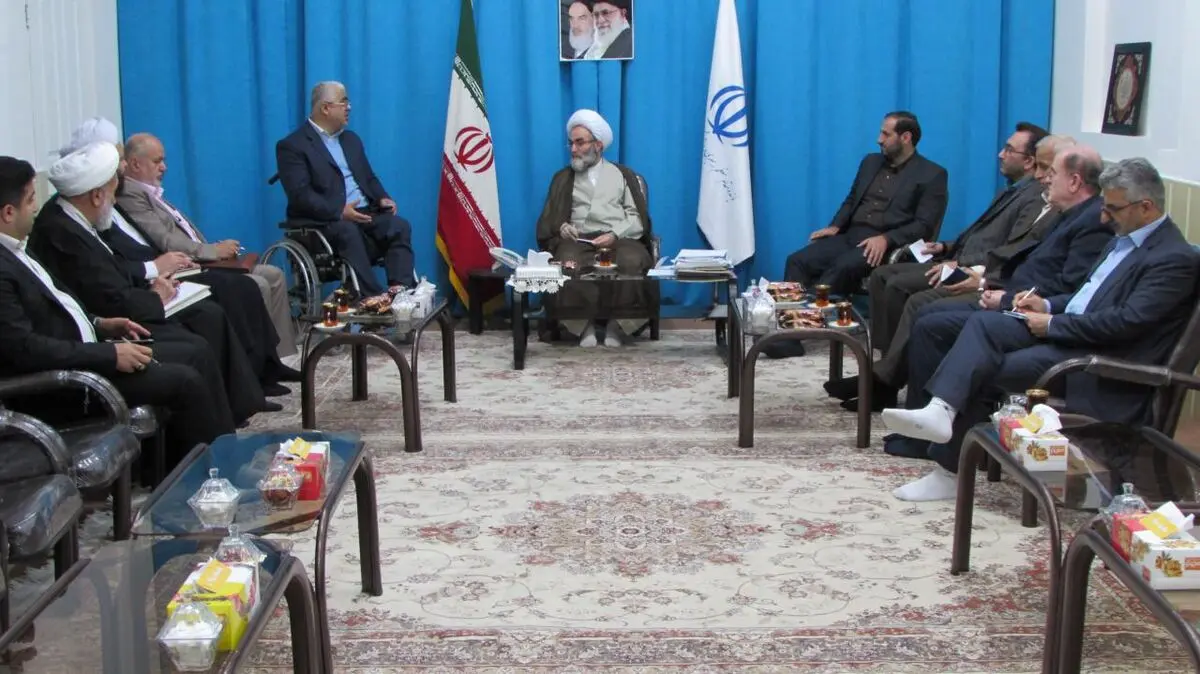 اعتقادی به بستن دهان‌ها نداریم / هیچکس نمی‌تواند مجلس را تخریب کند