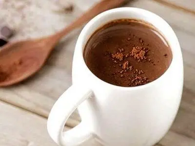 هشدار متخصصان ارتوپد درباره مصرف زیاد شکلات داغ