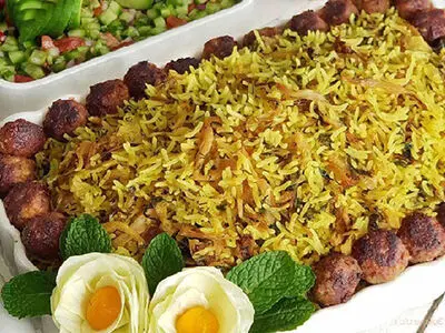 طرز تهیه کلم پلو؛ عطر و طعمی زعفرانی 