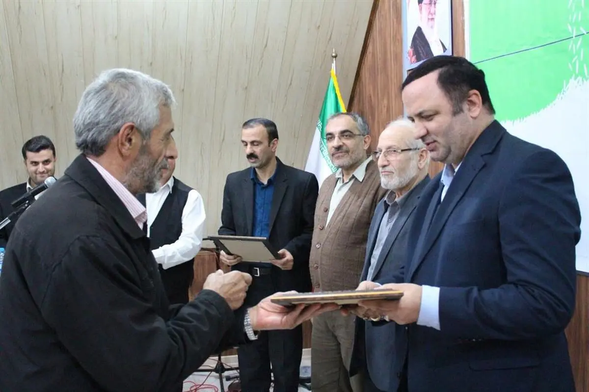 برگزاری آیین رونمایی از نخستین محصول برنج ارگانیک در مزارع منطقه آزاد انزلی  