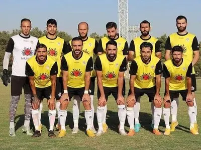 حضور فجری ها بر سر مزار نادر دست نشان (عکس)