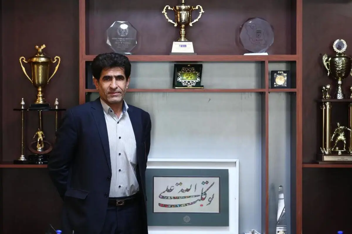 رئوس برنامه هم اندیشی روسای هیات ها و عزیزی خادم در اصفهان! 