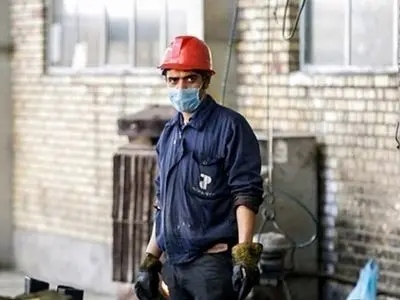 دستور رئیس جمهور برای حذف شرکت‌های پیمانکاری به جایی نرسید/ پای منافع آقازاده‌ها در میان است؟!
