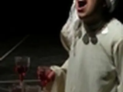 اجرای " مده‌ آ " در جشنواره تئاتر