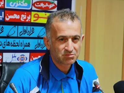 تبریک سرمربی صنعت نفت به تراکتور: خوشحالم که این روز را دیدم