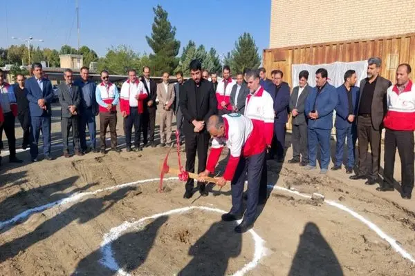 5دستگاه خودروی امدادی به ناوگان هلال احمر ملایر اضافه شد